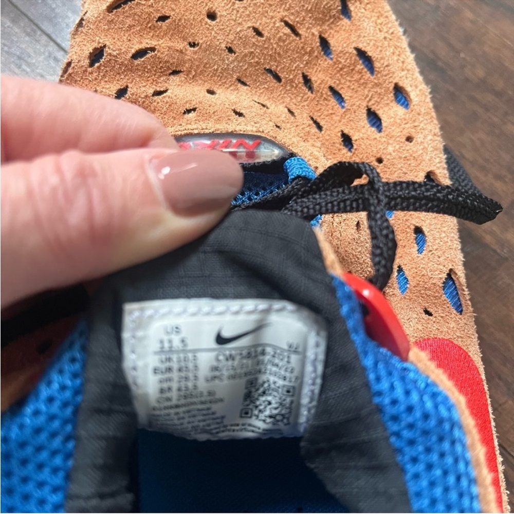 Free Run Trail 'Dark Russet Blue
Nebula'
Nike / Sneakers - Picture 4 of 7